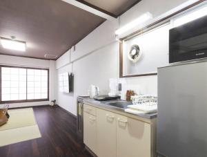 おやど紀伊国屋銀屋町弐館的厨房或小厨房
