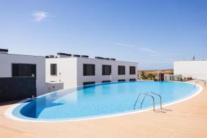 Bazén v ubytování Home2Book Stylish Apartment Pool & Terrace Abades nebo v jeho okolí