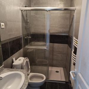 Gallery image of Chambre mignon in Argenteuil