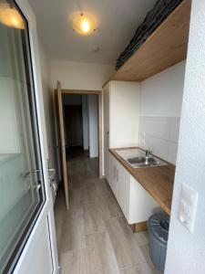 Η κουζίνα ή μικρή κουζίνα στο Landhaus Hassel 1 +18 φωτογραφίες