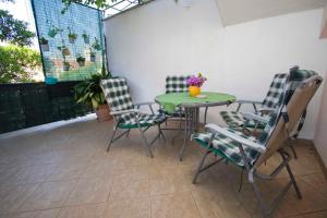 Balkón alebo terasa v ubytovaní Apartmani Pašalić