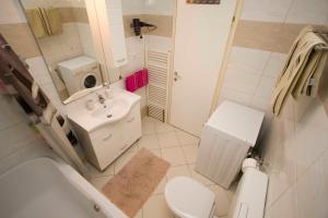 Kúpeľňa v ubytovaní Apartmani Pašalić