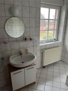 Bilik mandi di Ferienwohnung Krienke