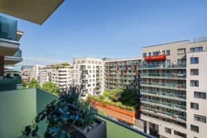 Corvizo Apartment with balcony 1082 Budapest, Corvin sétány 5 kép - 2