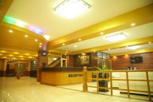 Vstupní hala nebo recepce v ubytování Hotel Ganga Aatitheyam
