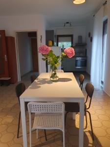 Fotografie z fotogalerie ubytování Apartment Laura v destinaci Tisno