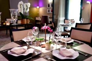 Nápoje v ubytování Le Mas Des Aigras - Hôtel & Restaurant de Charme en Provence