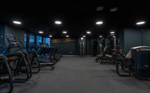 CitySuites Aparthotel的健身中心和/或健身设施