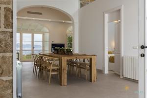 Μια τηλεόραση ή/και κέντρο ψυχαγωγίας στο Villa Veles Dos
