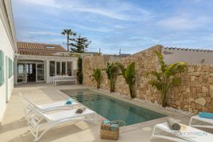 Πισίνα στο ή κοντά στο Villa Veles Dos