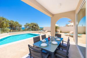 Πισίνα στο ή κοντά στο Villa Daisy