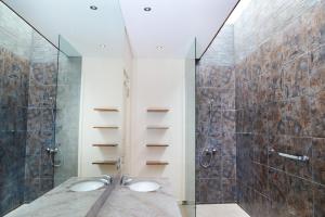 Ванная комната в Villa Tentrem Legian