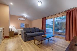 Posezení v ubytování Yonca Anjelika Otel