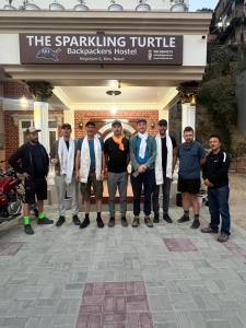 Hóspedes ficando em The Sparkling Turtle Backpackers Hostel