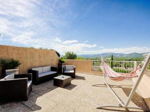 Общий вид на горы или вид на горы из дома для отпуска