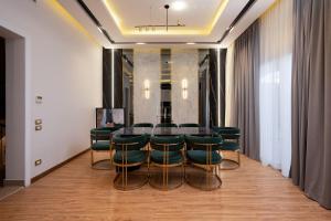Area soggiorno di A fully furnished villa with a private pool inside the Hydepark Compound in Fifth Settlement for rent