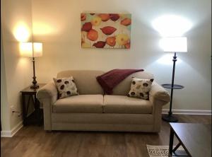 Gallery image of The House Hotels - Whole House Erie Street in Cuyahoga Falls