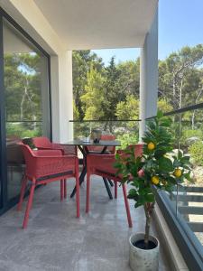 En balkon eller terrasse på Our Lady Aparthotel Amfora