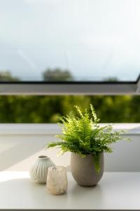Un balcón o terraza en Unity Malmö - A Studio Hotel