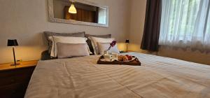 Postel nebo postele na pokoji v ubytování Apartment Samlandin