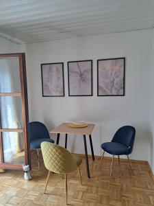 Posezení v ubytování Ferienwohnung Bergblick