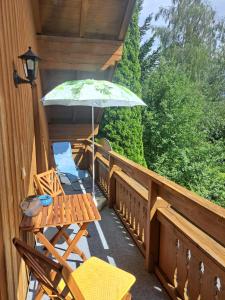 Balkón nebo terasa v ubytování Ferienwohnung Bergblick