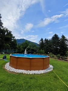 Bazén v ubytování casa relax nebo v jeho okolí