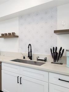 Dapur atau dapur kecil di Fenix Hotel Hollywood