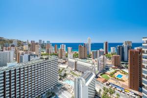Nespecifikovaný výhled na destinaci Benidorm nebo výhled na město při pohledu z apartmánu