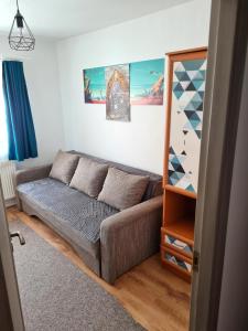 Un lugar para sentarse en OG rooms