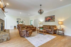 Gallery image of Beautiful River Front Estate in North Georgia! in Dahlonega