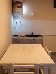 Photo de la galerie de l'établissement Departamentos Amarelo, excelente ubicación, à San Rafael