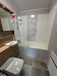 Billede fra billedgalleriet på Presthaven Resort 3 Bedroom Luxury Gold 2024 Caravan i Talacre + 15 billeder