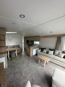 Billede fra billedgalleriet på Presthaven Resort 3 Bedroom Luxury Gold 2024 Caravan i Talacre