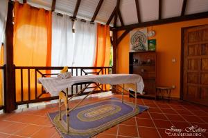 Posezení v ubytování Le Refuge du Bon Repos