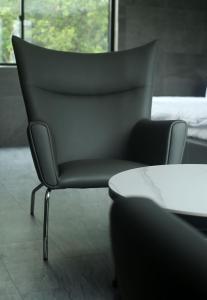 A seating area at プラフィーノリゾートヴィラ