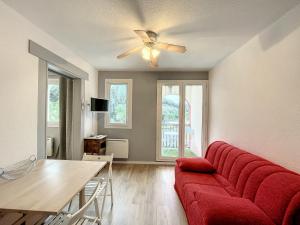 Posedenie v ubytovaní Appartement F2 avec balcon, proche des Thermes à Lamalou-les-Bains, Animaux Acceptés, Parking Gratuit - FR-1-451-166