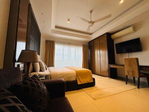 Katil atau katil-katil dalam bilik di Ocean Breeze Studio Apartment Negombo +25 gambar
