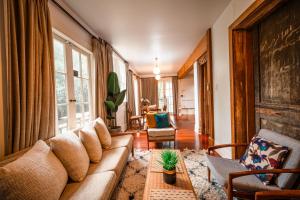 Posezení v ubytování Cosy 3 Bedroom Villa in Freeman's Bay