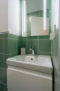 Kúpeľňa v ubytovaní Stunning 1 Bedroom Apartment in Paris