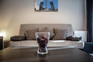 Kép Lovely 3 Bedroom Apartment next to Fuencarral szállásáról Madridban a galériában Még 24 kép