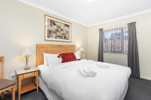 Postel nebo postele na pokoji v ubytování Perth Family Getaway Pool & Parking
