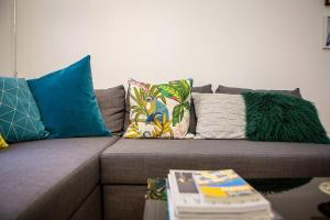 Zdjęcie z galerii obiektu Lovely and Chic 1 Bedroom Apartment next to Atocha w Madrycie