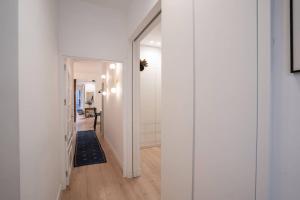 Fotografie z fotogalerie ubytování Stylish 2 Bedroom Apartment in the Heart of Madrid v destinaci Madrid