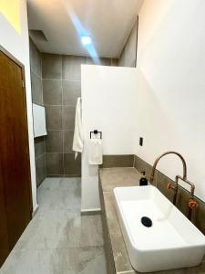 Koupelna v ubytování Casa Sofi Oaxaca