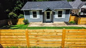 Tòa nhà nơi căn hộ tọa lạc