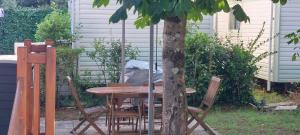 Gallery image of Mobil-Home 4-6 personnes dans camping 3 étoiles in Saint-Pierre-dʼOléron +13 photos