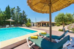 Bazén v ubytovaní Finca ROTES Pollensa by Mallorca Villa Selection alebo v jeho blízkosti