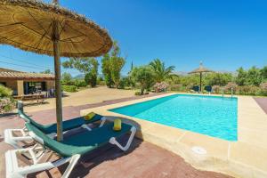 Bazén v ubytovaní Finca ROTES Pollensa by Mallorca Villa Selection alebo v jeho blízkosti