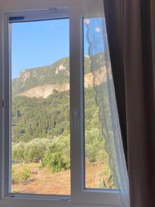 Φυσικό τοπίο κοντά σε αυτή η παραθεριστική κατοικία
